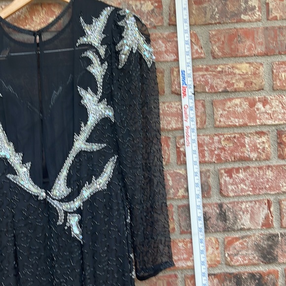 Lillie Rubin vintage silk sequence phot does not do justice on this dress. - Picture 8 of 13